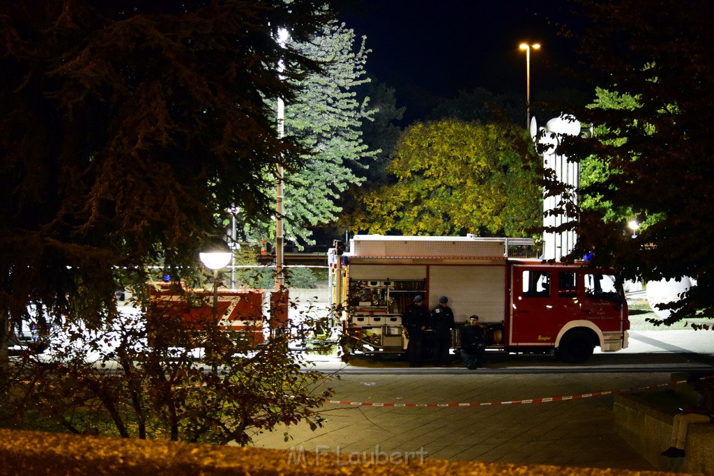 Einsatz BF Messerstecherei Koeln Neustadt Nord Eberplatz Platzmitte P127.JPG - Miklos Laubert